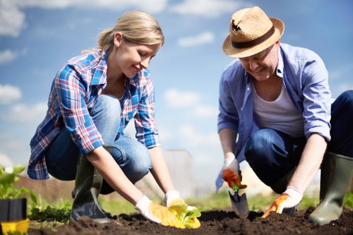 Free quote policy for local garden maintenance and clearance